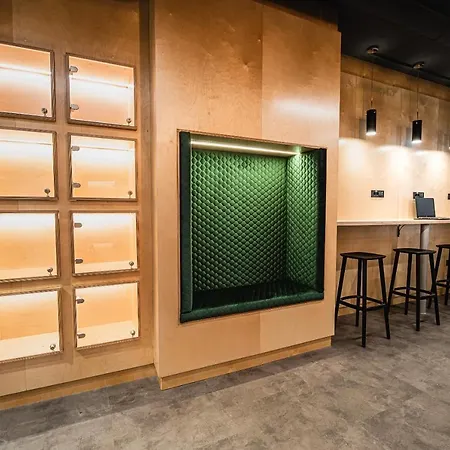 Dragons Dream Hostel *