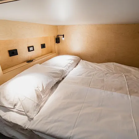 Hostel Dragons Dream *